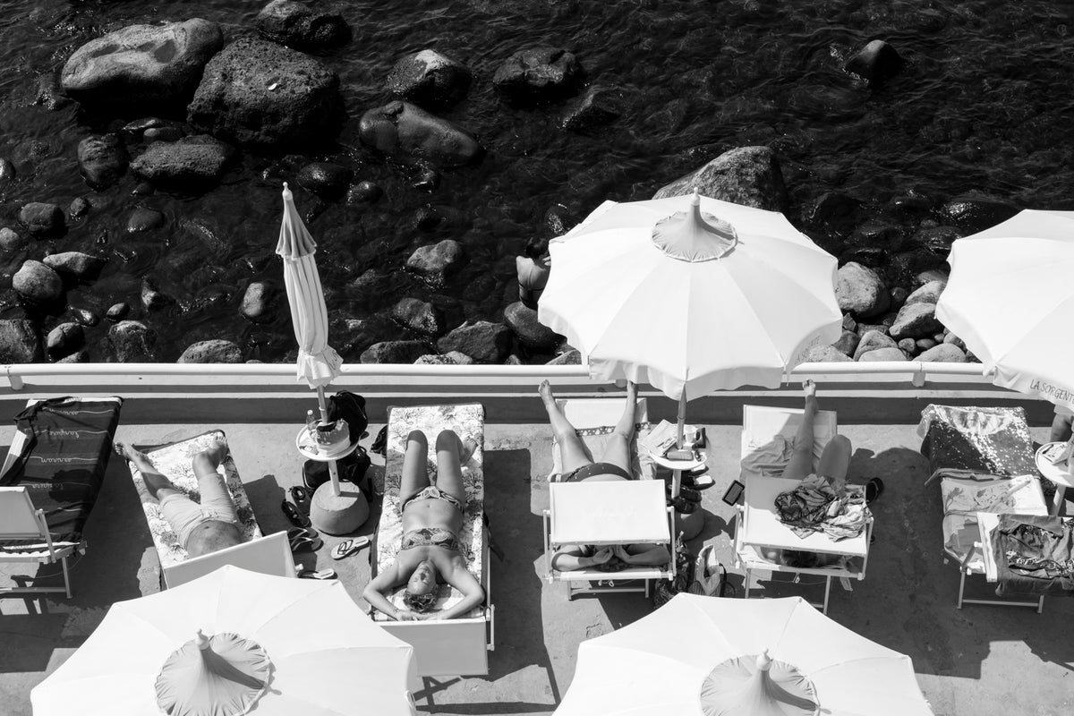 Flat Out - Ischia- CARLA COULSON